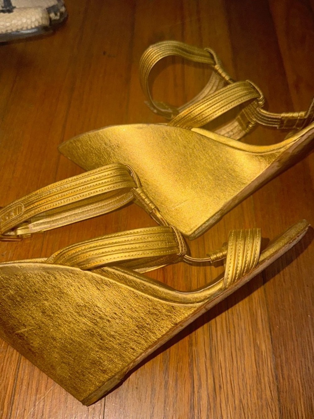 Yves Saint Laurent Totem - YSL Gold Wedges